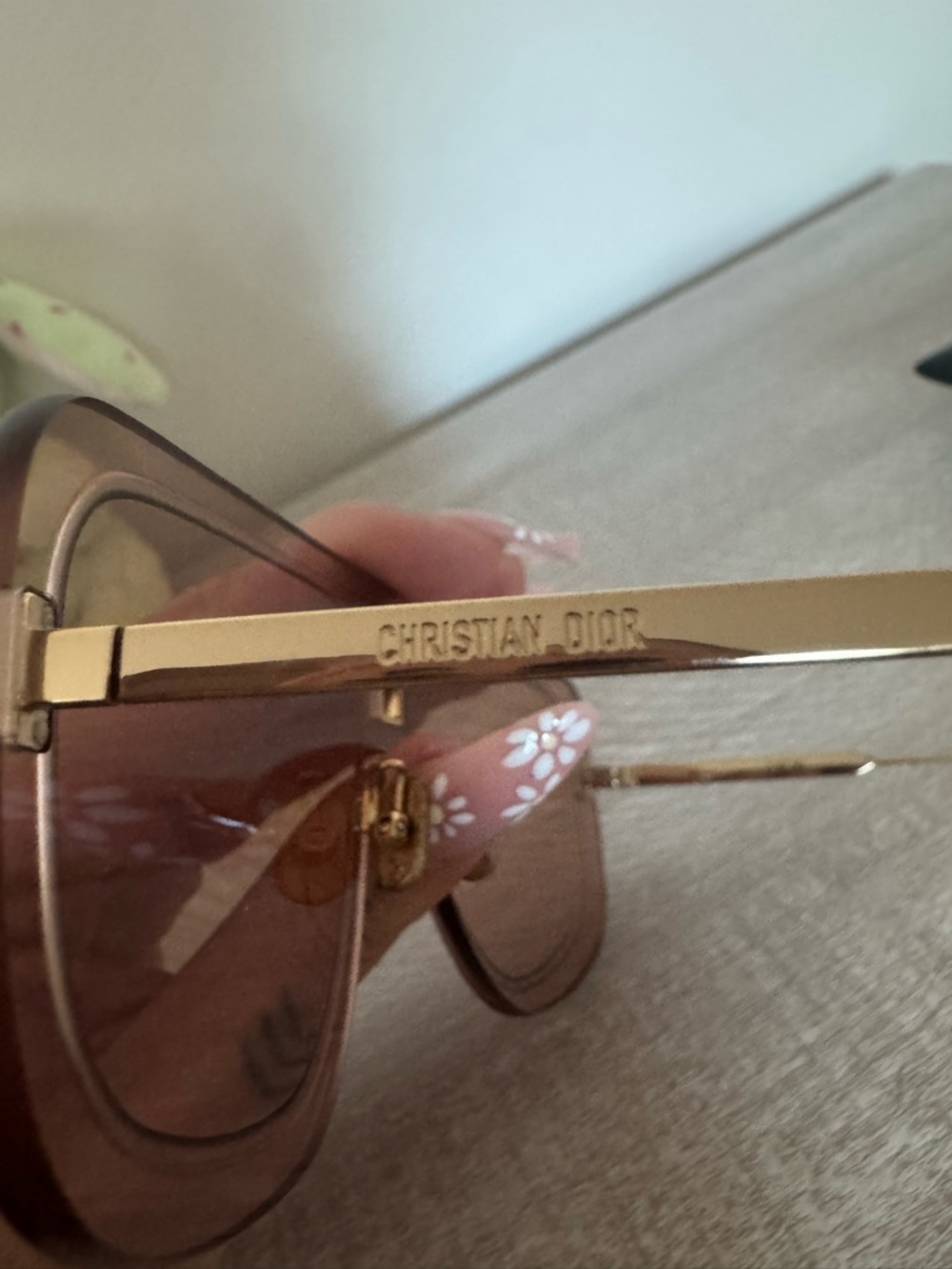 CHRISTIAN DIOR Oversized Transparent Sunglasses - Picture 4 of 6